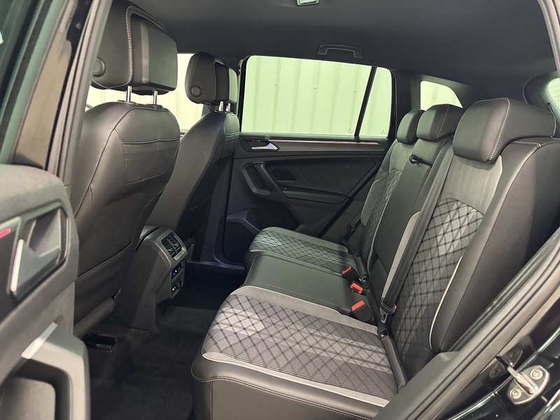 Volkswagen Tiguan 1.5 TSI R-Line DSG Euro 6 (s/s) 5dr - U119479