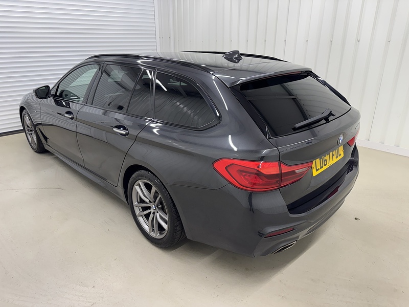 BMW 5 Series 2.0 520d M Sport Touring Auto Euro 6 (s/s) 5dr - U119481
