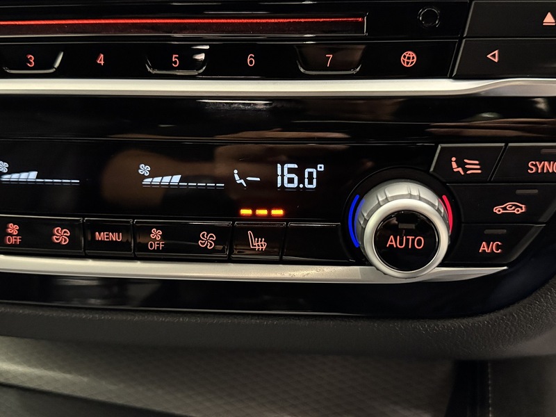 BMW 5 Series 2.0 520d M Sport Touring Auto Euro 6 (s/s) 5dr - U119481