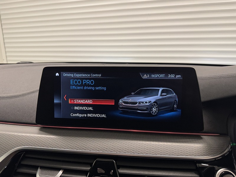BMW 5 Series 2.0 520d M Sport Touring Auto Euro 6 (s/s) 5dr - U119481