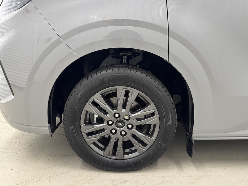 Ford Transit Custom 2.0 320 EcoBlue Limited Crew Van Auto L1 H1 Euro 6 (s/s) 5dr - U119488