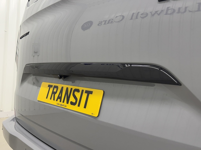 Ford Transit Custom 2.0 320 EcoBlue Limited Crew Van Auto L1 H1 Euro 6 (s/s) 5dr - U119488