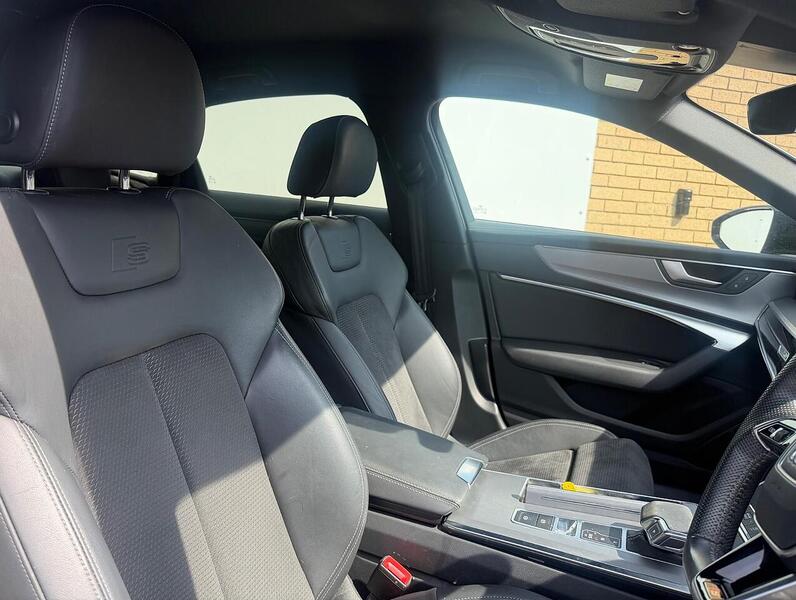 Audi A6 Saloon 2.0 TDI 40 Black Edition Saloon 4dr Diesel S Tronic Euro 6 (s/s) (204 ps) - U119490