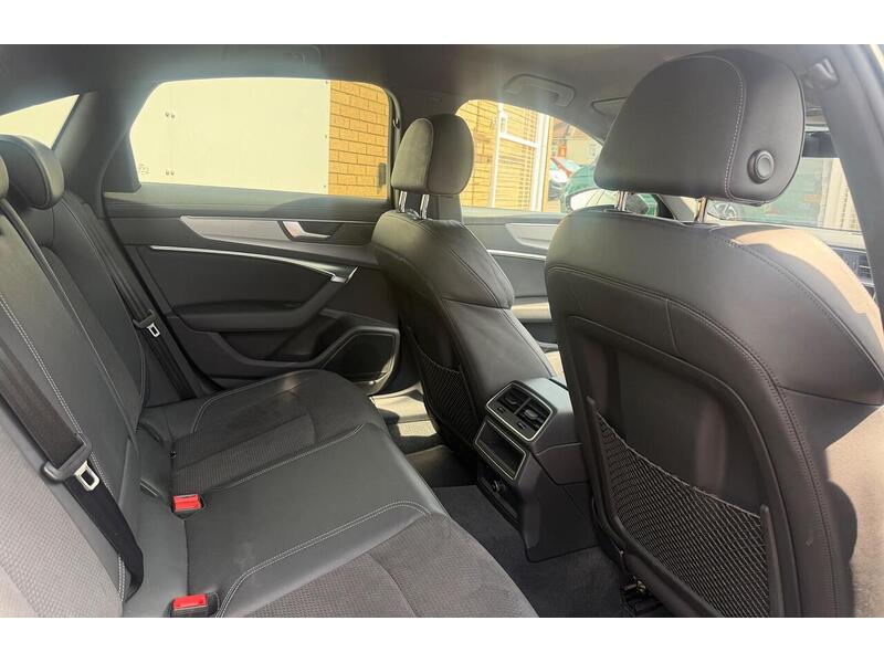 Audi A6 Saloon 2.0 TDI 40 Black Edition Saloon 4dr Diesel S Tronic Euro 6 (s/s) (204 ps) - U119490