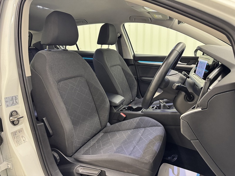 Volkswagen Golf 1.5 TSI Life Euro 6 (s/s) 5dr - U119508