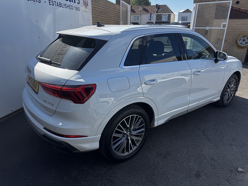 Audi Q3 1.5 TFSI CoD 35 S line SUV 5dr Petrol S Tronic Euro 6 (s/s) (150 ps) - U119519