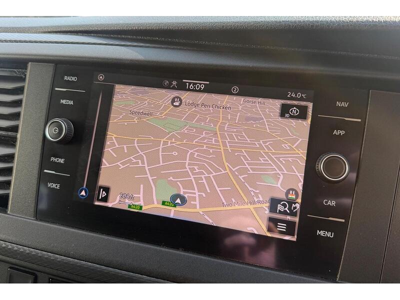 Volkswagen Transporter 2.0 TDI T32 Highline Kombi Double Cab 5dr Diesel DSG FWD LWB High Roof Euro 6 (s/s) (150 ps) - U119524