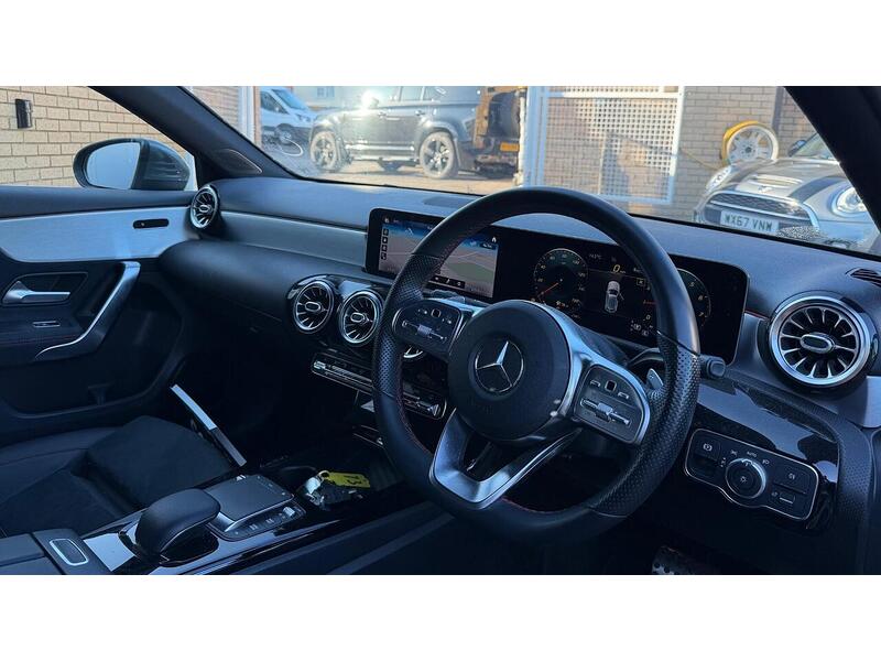 Mercedes-Benz A Class 1.3 A200 AMG Line (Premium 2) Hatchback 5dr Petrol 7G-DCT Euro 6 (s/s) (163 ps) - U119526