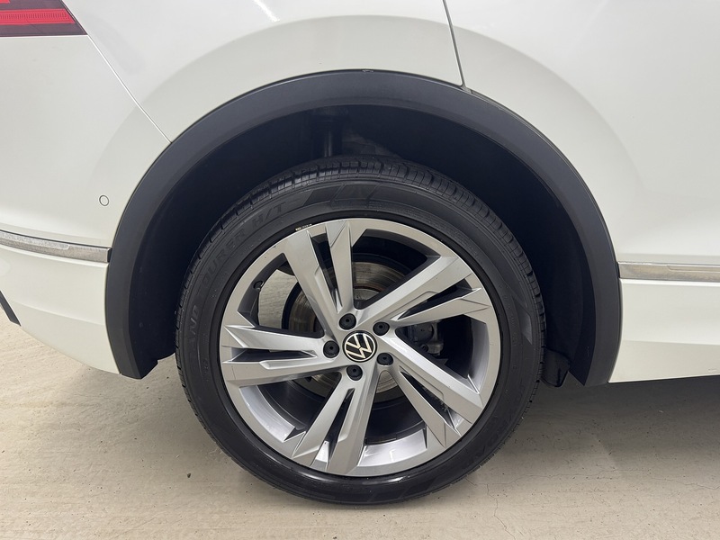 Volkswagen Tiguan 1.5 TSI R-Line Edition DSG Euro 6 (s/s) 5dr - U119528