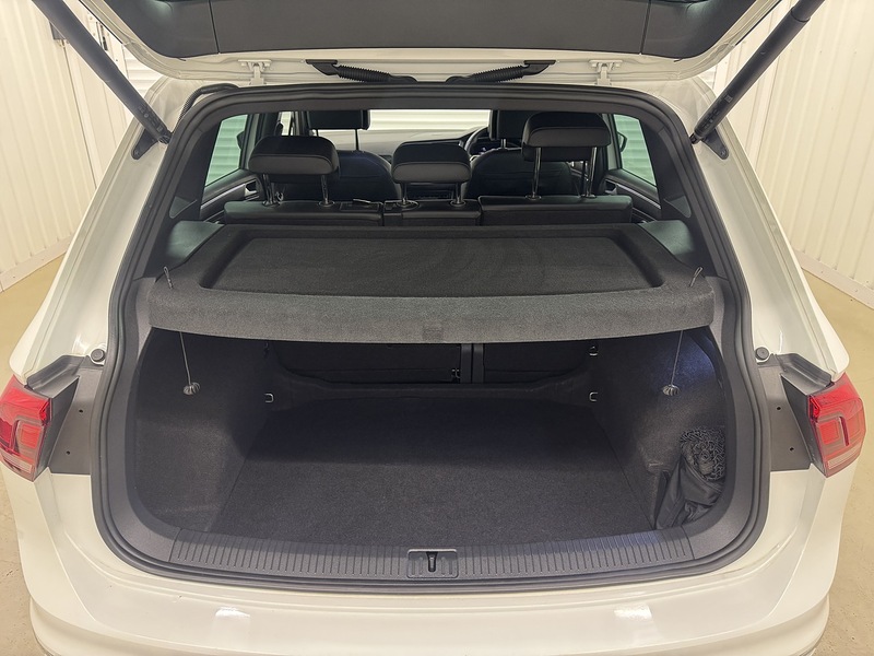 Volkswagen Tiguan 1.5 TSI R-Line Edition DSG Euro 6 (s/s) 5dr - U119528