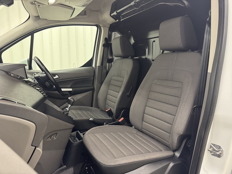Ford Transit Connect 1.5 250 EcoBlue Limited L2 Euro 6 (s/s) 5dr - U119529