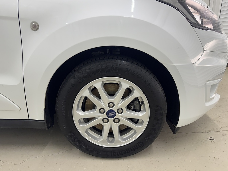 Ford Transit Connect 1.5 250 EcoBlue Limited L2 Euro 6 (s/s) 5dr - U119529