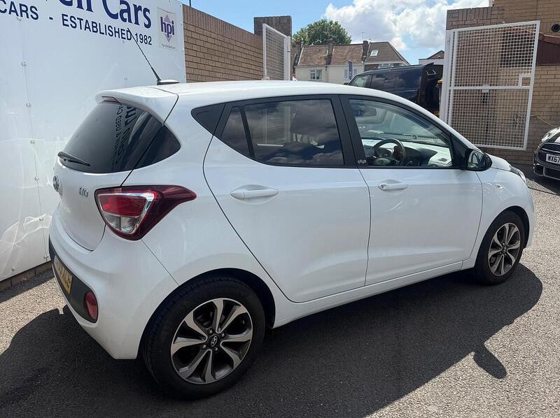 Hyundai i10 1.0 Play Euro 6 5dr - U119531