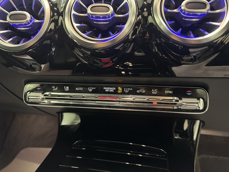 Mercedes-Benz A Class 1.3 A200 AMG Line (Premium Plus) 7G-DCT Euro 6 (s/s) 5dr - U119543