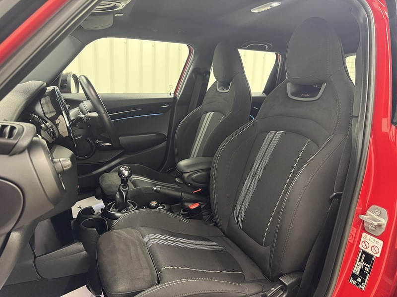 MINI Hatch 1.5 Cooper Sport Euro 6 (s/s) 5dr - U119550