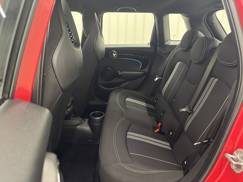 MINI Hatch 1.5 Cooper Sport Euro 6 (s/s) 5dr - U119550