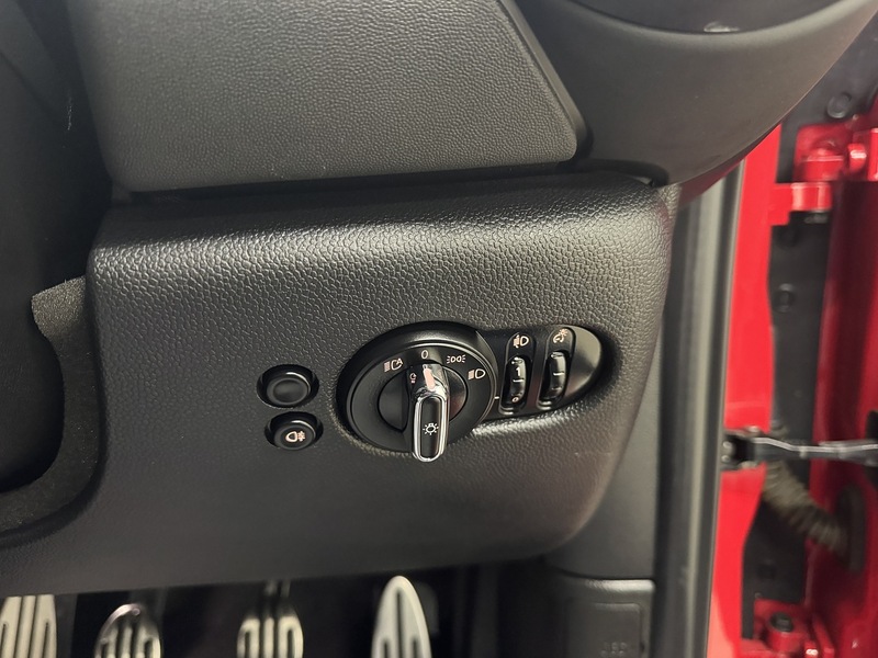 MINI Hatch 1.5 Cooper Sport Euro 6 (s/s) 5dr - U119550