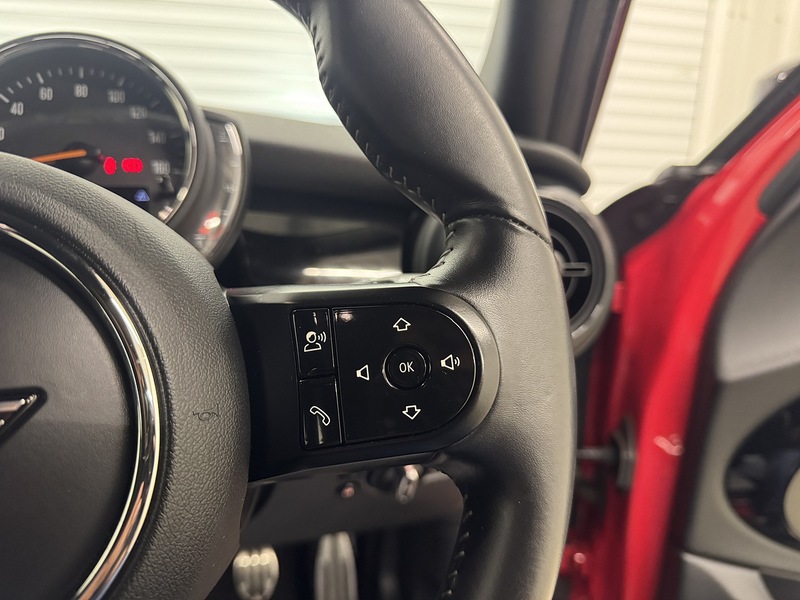 MINI Hatch 1.5 Cooper Sport Euro 6 (s/s) 5dr - U119550