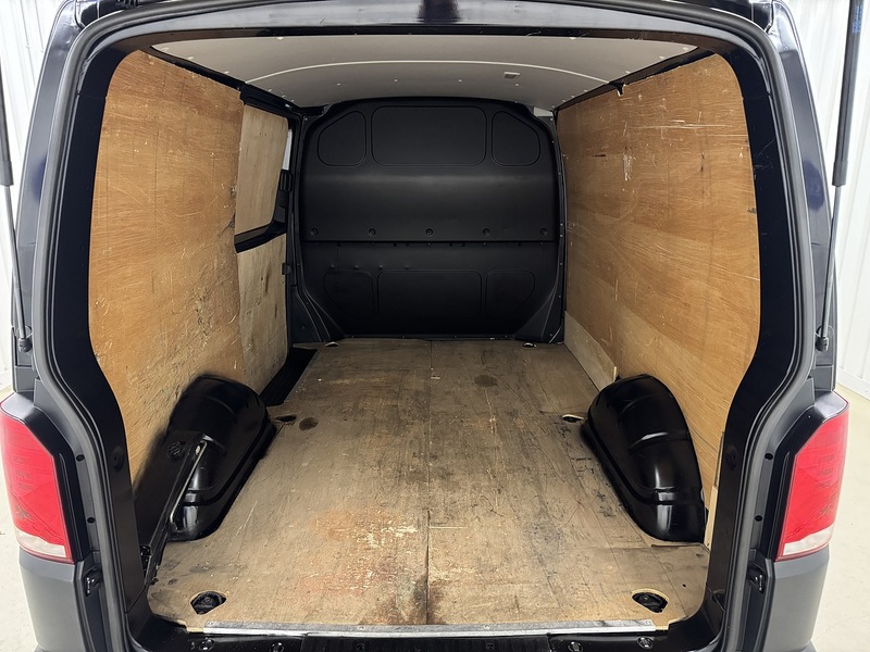 Volkswagen Transporter 2.0 TDI T30 Startline Panel Van 5dr Diesel Manual FWD SWB Euro 6 (s/s) (110 ps) - U119558