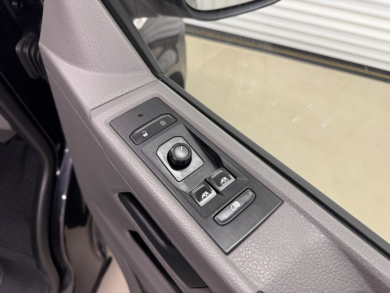 Volkswagen Transporter 2.0 TDI T30 Startline Panel Van 5dr Diesel Manual FWD SWB Euro 6 (s/s) (110 ps) - U119558