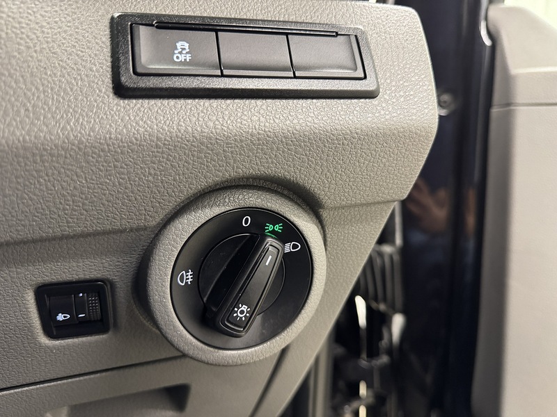 Volkswagen Transporter 2.0 TDI T30 Startline Panel Van 5dr Diesel Manual FWD SWB Euro 6 (s/s) (110 ps) - U119558
