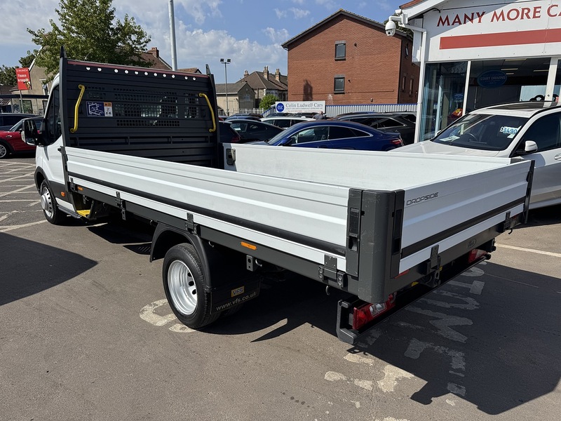 Ford Transit 2.0 350 EcoBlue MHEV Leader Chassis Cab 2dr Diesel Manual RWD L4 Euro 6 (s/s) (130 ps) - U119563