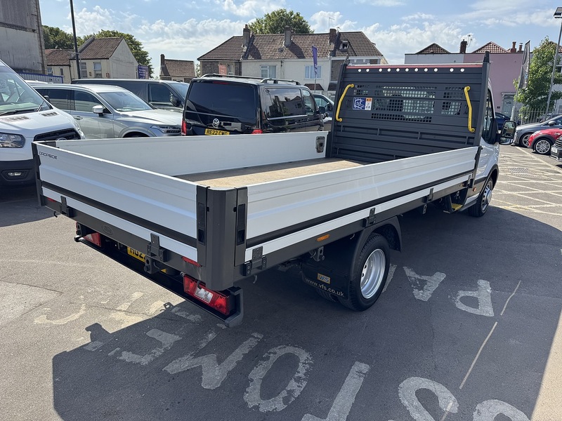 Ford Transit 2.0 350 EcoBlue MHEV Leader Chassis Cab 2dr Diesel Manual RWD L4 Euro 6 (s/s) (130 ps) - U119563