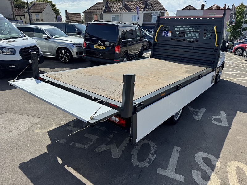 Ford Transit 2.0 350 EcoBlue MHEV Leader Chassis Cab 2dr Diesel Manual RWD L4 Euro 6 (s/s) (130 ps) - U119563