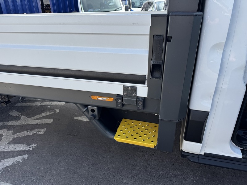 Ford Transit 2.0 350 EcoBlue MHEV Leader Chassis Cab 2dr Diesel Manual RWD L4 Euro 6 (s/s) (130 ps) - U119563