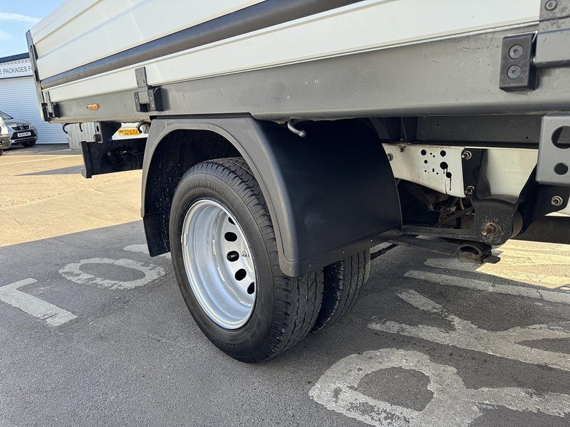 Ford Transit 2.0 350 EcoBlue MHEV Leader Chassis Cab 2dr Diesel Manual RWD L4 Euro 6 (s/s) (130 ps) - U119563