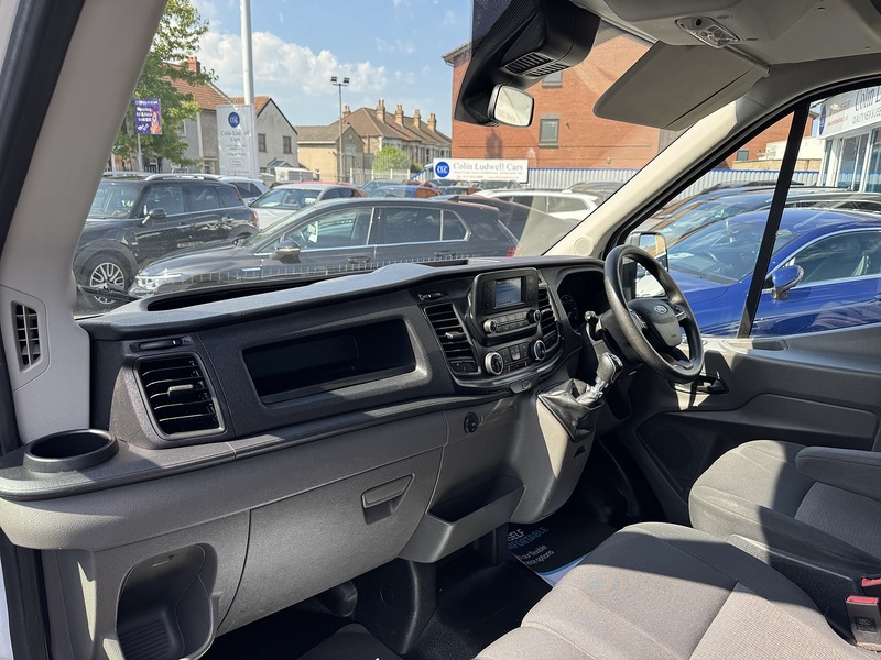 Ford Transit 2.0 350 EcoBlue MHEV Leader Chassis Cab 2dr Diesel Manual RWD L4 Euro 6 (s/s) (130 ps) - U119563