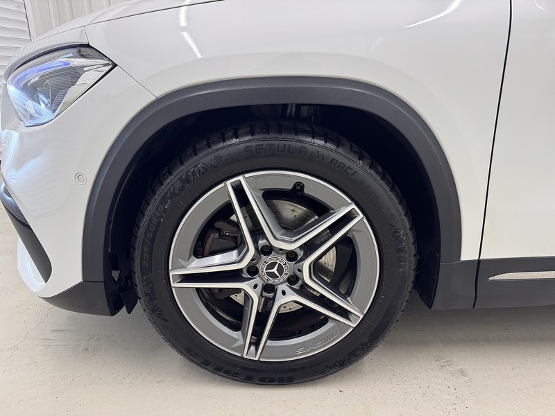 Mercedes-Benz GLA 1.3 GLA180 AMG Line (Premium Plus) 7G-DCT Euro 6 (s/s) 5dr - U119567