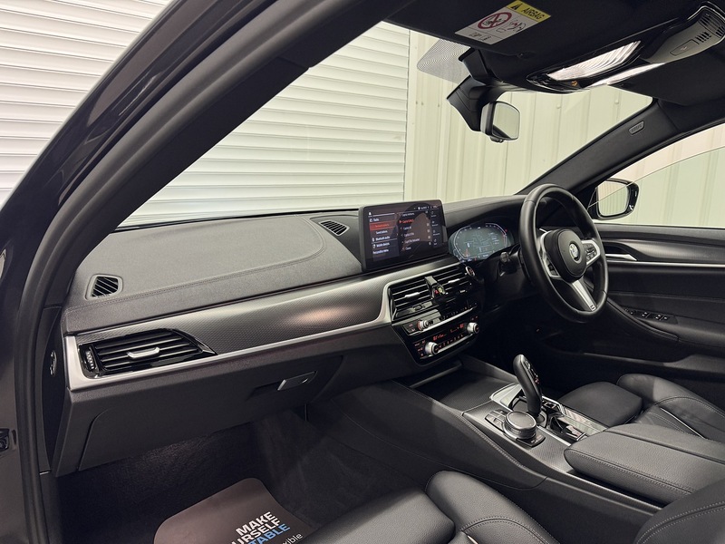 BMW 5 Series 2.0 520i MHT M Sport Steptronic Euro 6 (s/s) 4dr - U119577