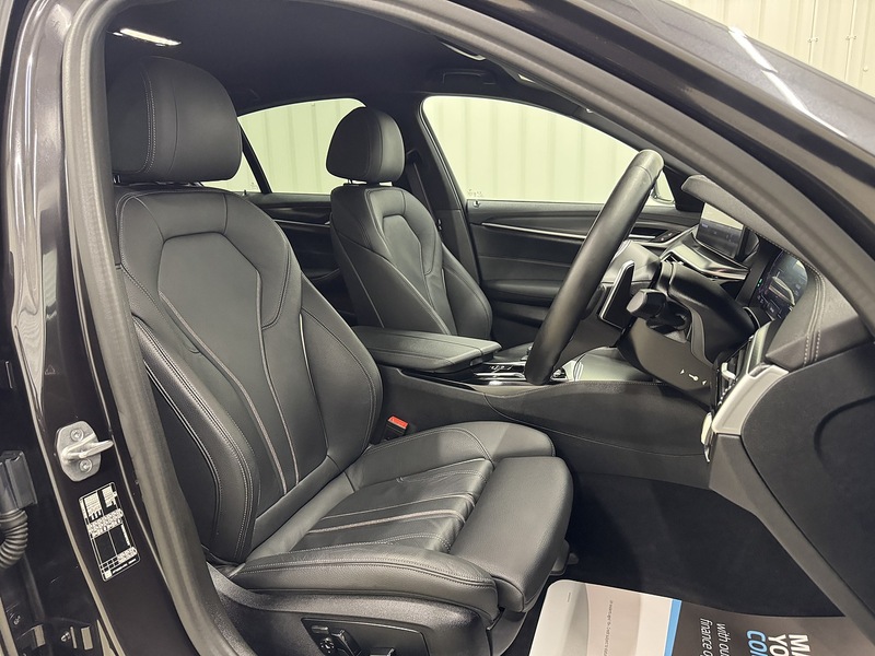 BMW 5 Series 2.0 520i MHT M Sport Steptronic Euro 6 (s/s) 4dr - U119577