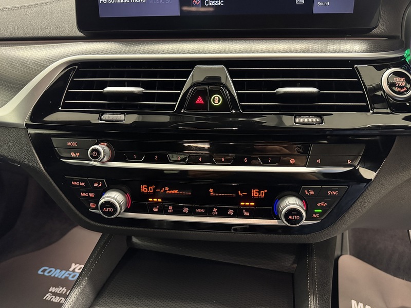 BMW 5 Series 2.0 520i MHT M Sport Steptronic Euro 6 (s/s) 4dr - U119577