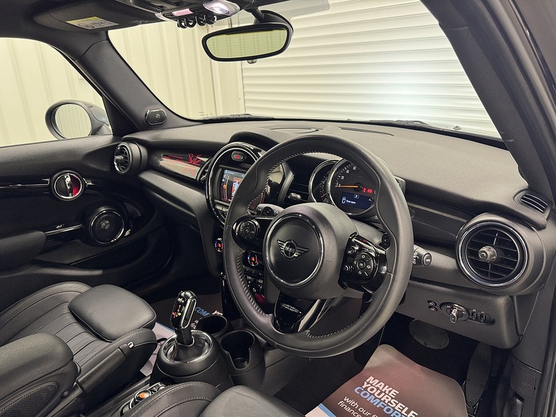 MINI Hatch 2.0 Cooper S Exclusive Steptronic Euro 6 (s/s) 5dr - U119579