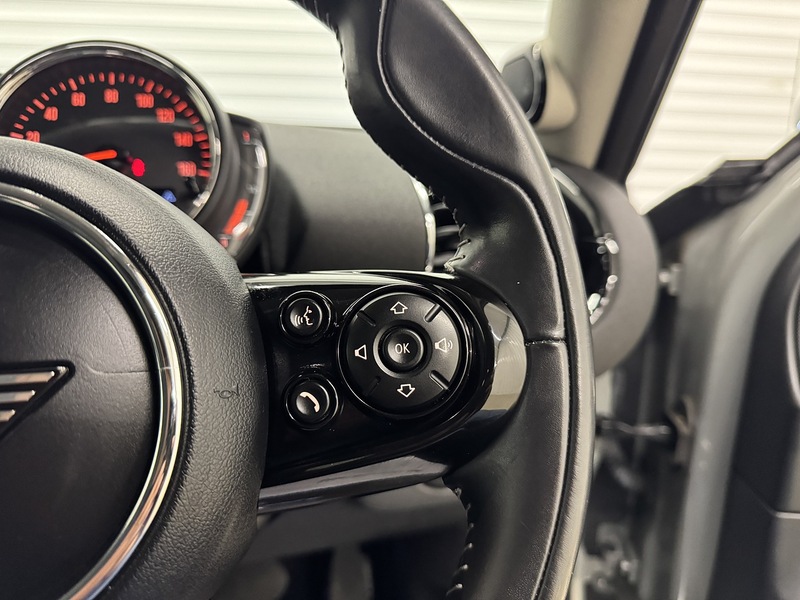 MINI Clubman 1.5 Cooper Exclusive Steptronic Euro 6 (s/s) 6dr - U119584
