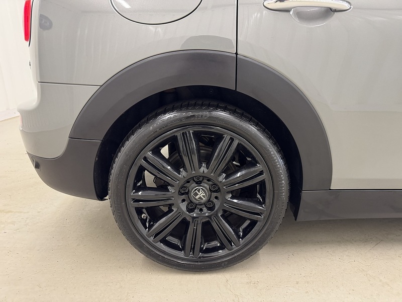 MINI Clubman 1.5 Cooper Exclusive Steptronic Euro 6 (s/s) 6dr - U119584
