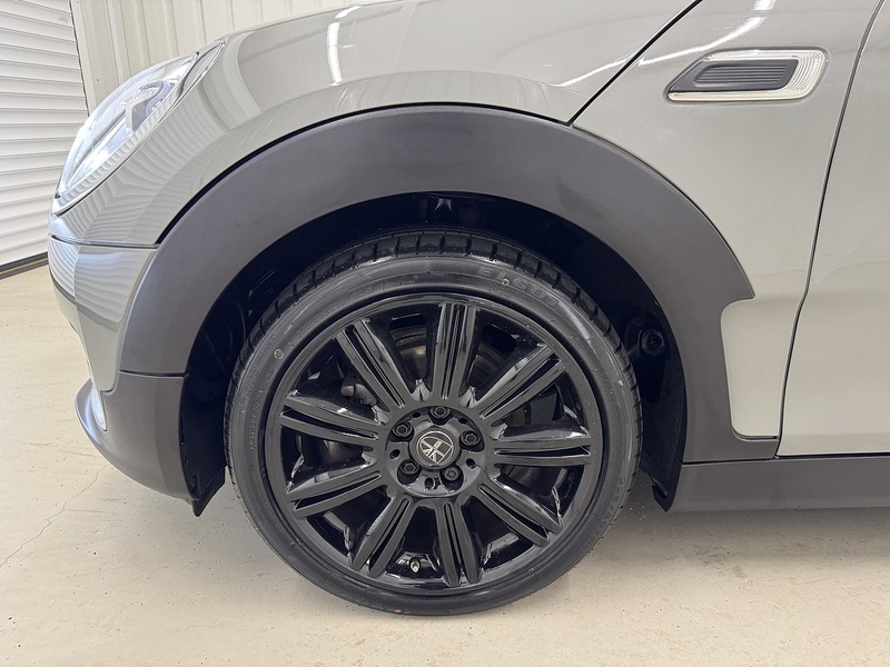 MINI Clubman 1.5 Cooper Exclusive Steptronic Euro 6 (s/s) 6dr - U119584