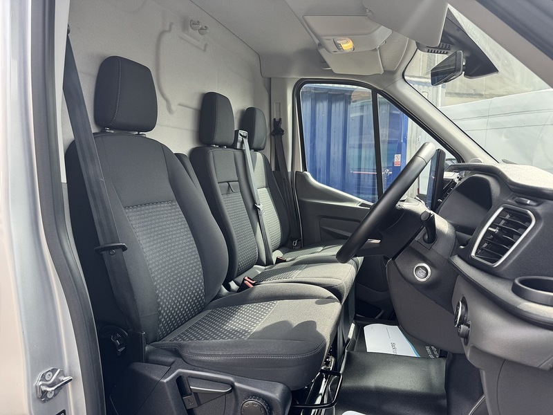 Ford Transit 2.0 350 EcoBlue Limited Panel Van 5dr Diesel Manual FWD L3 H2 Euro 6 (s/s) (170 ps) - U119589
