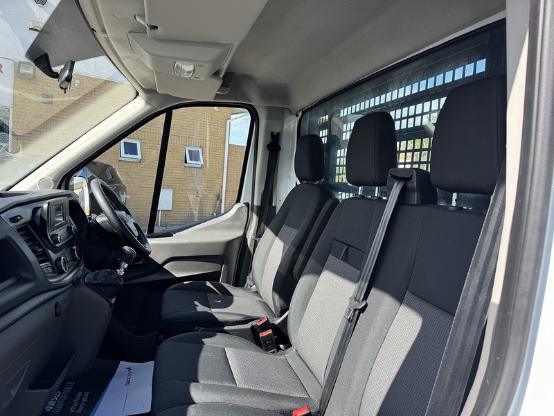 Ford Transit 2.0 350 EcoBlue Leader Chassis Cab 2dr Diesel Manual RWD L3 Euro 6 (s/s) (130 ps) - U119596
