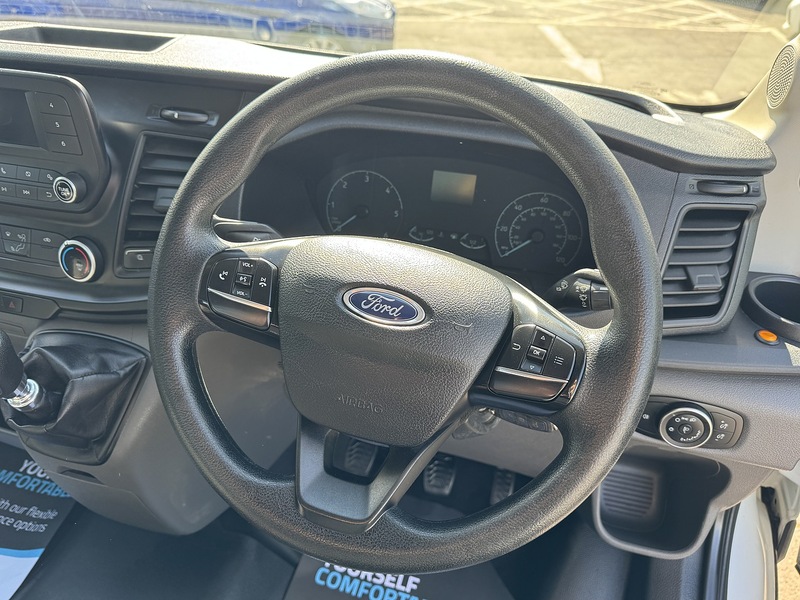 Ford Transit 2.0 350 EcoBlue Leader Chassis Cab 2dr Diesel Manual RWD L3 Euro 6 (s/s) (130 ps) - U119596