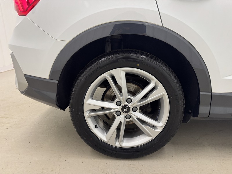 Audi Q3 1.5 TFSI CoD 35 S line Sportback 5dr Petrol Manual Euro 6 (s/s) (150 ps) - U119598