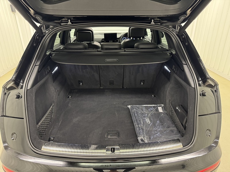 Audi Q5 2.0 TFSI 45 S line SUV 5dr Petrol S Tronic quattro Euro 6 (s/s) (265 ps) - U119599