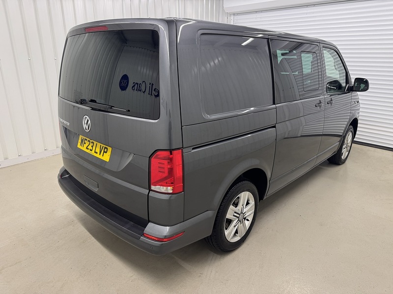 Volkswagen Transporter 2.0 TDI T32 Highline Kombi DSG FWD SWB Euro 6 (s/s) 5dr - U119602