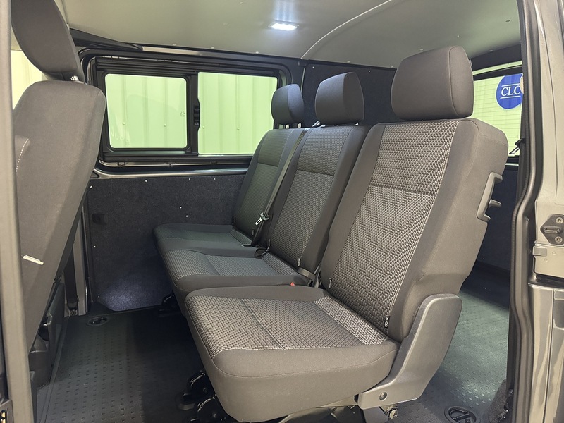 Volkswagen Transporter 2.0 TDI T32 Highline Kombi DSG FWD SWB Euro 6 (s/s) 5dr - U119602