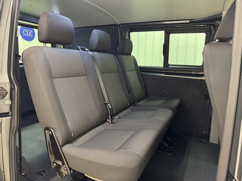 Volkswagen Transporter 2.0 TDI T32 Highline Kombi DSG FWD SWB Euro 6 (s/s) 5dr - U119602