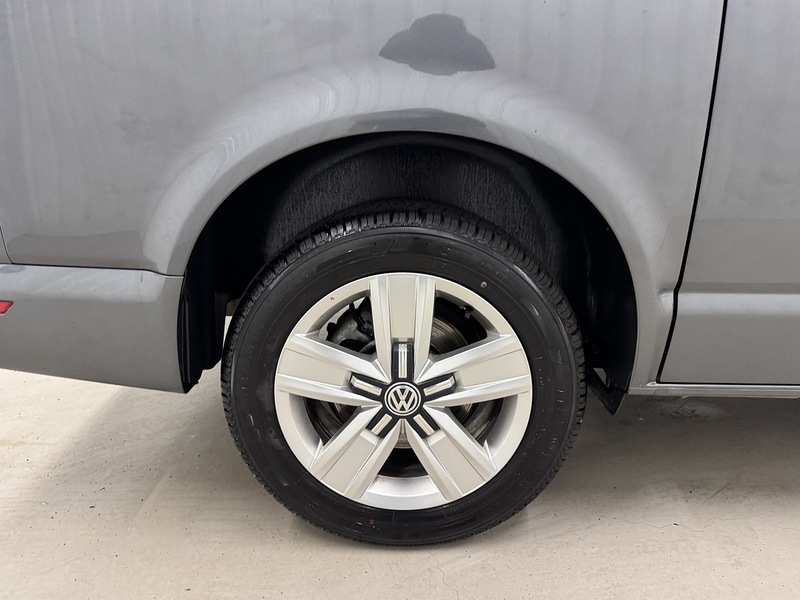 Volkswagen Transporter 2.0 TDI T32 Highline Kombi DSG FWD SWB Euro 6 (s/s) 5dr - U119602