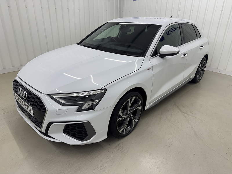 Audi A3 1.0 TFSI 30 S line Sportback Euro 6 (s/s) 5dr - U119605