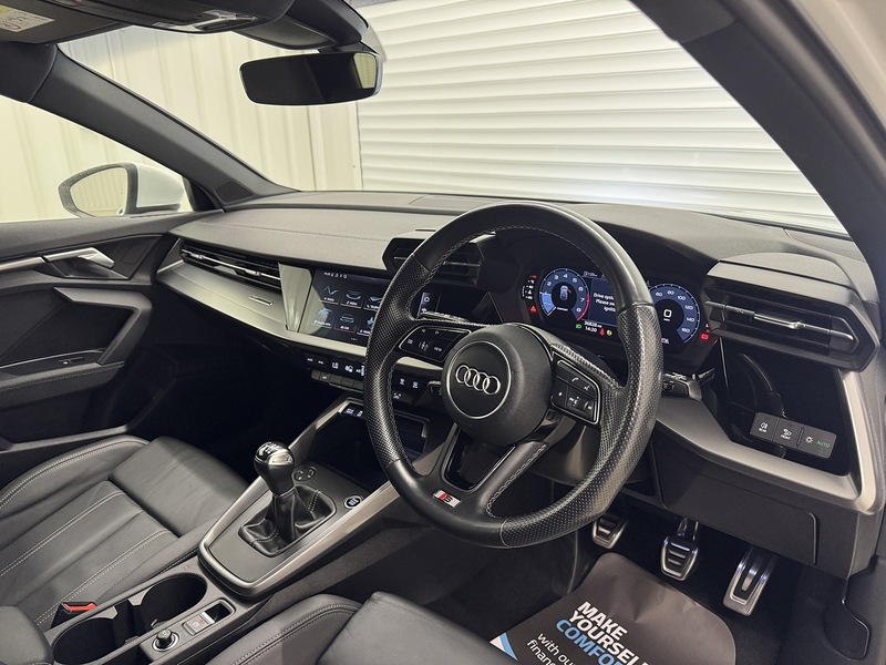 Audi A3 1.0 TFSI 30 S line Sportback Euro 6 (s/s) 5dr - U119605